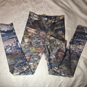 Dawn Mercer Photo Design Leggings- size M